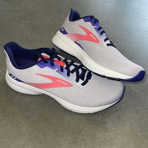 Womens Brooks Launch size 9